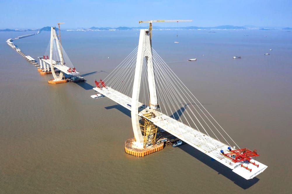 efficient-segment-lifter-bridge-construction
