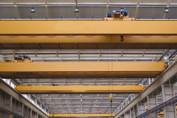 Moving Overhead Crane