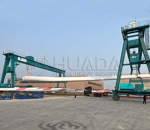 Straddle Carrier